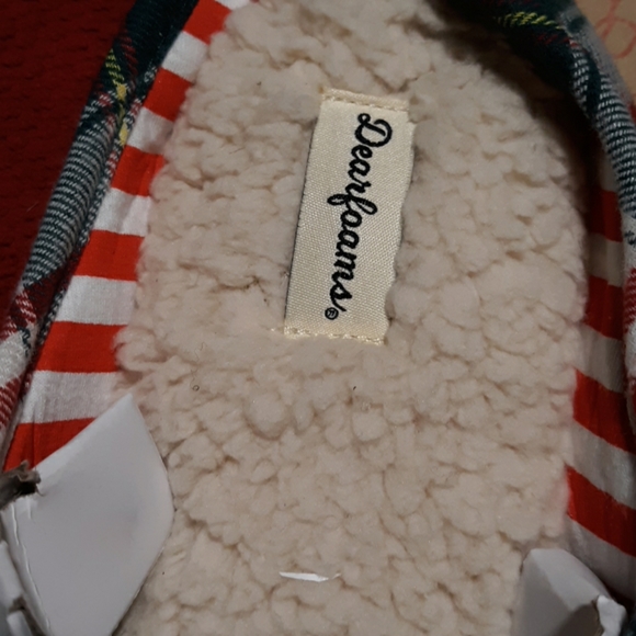 Slippers - Picture 2 of 8